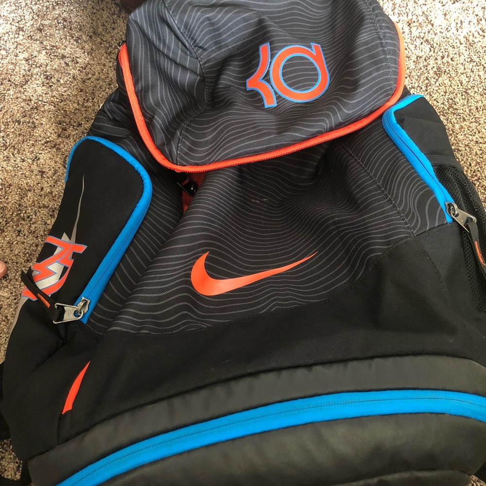 Nike KD backpack it’s pretty large!